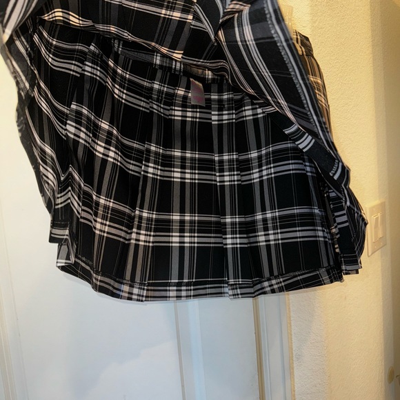 PLAID SKIRT - Picture 4 of 5